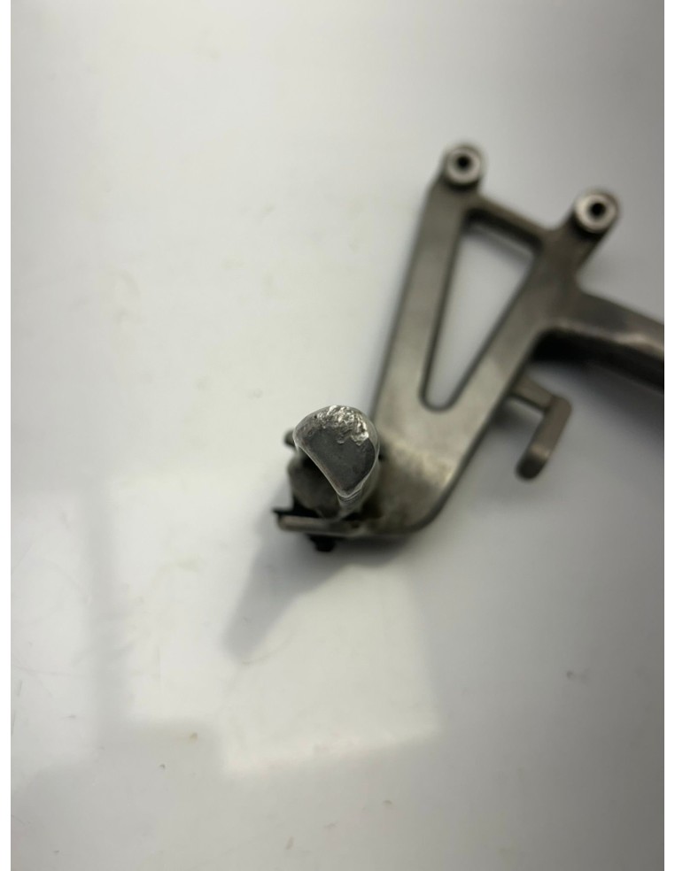 Repose pied arrière gauche HONDA CBR 600 F 1991 - 1998