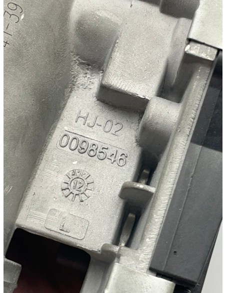 Boitier papillon origine PIAGGIO MP3 YOURBAN 2011 / 2016 CM084813