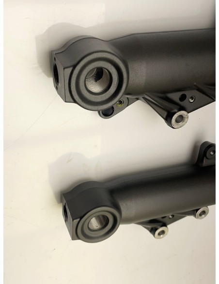 Fourreaux de fourche KAWASAKI Z 650 2017 / 2021 44005011632A / 44006011332A