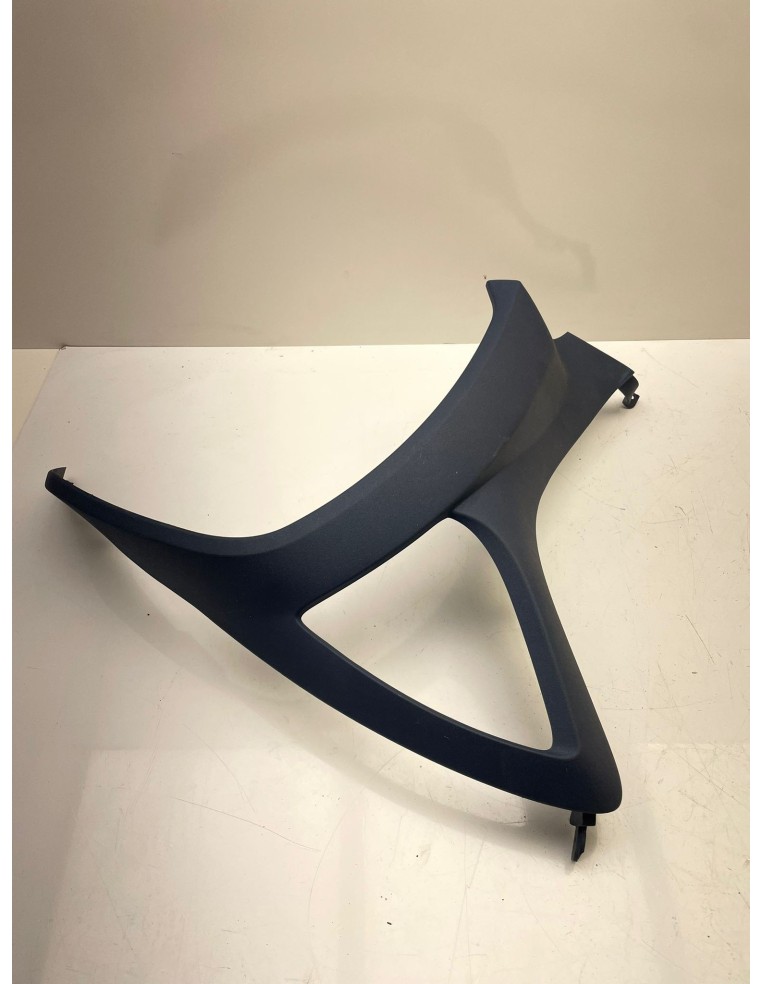 Carénage Latéral droit PIAGGIO MP3 YOURBAN 2011 / 2016 657369000C