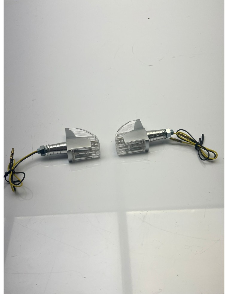 Paire de clignotants adaptables MAD