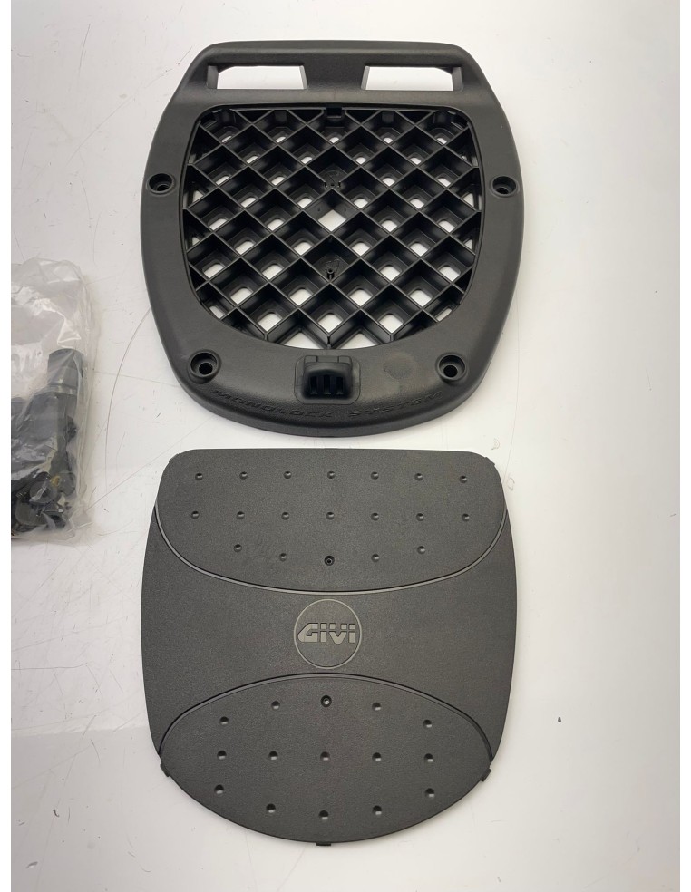 Support top case GIVI MONOLOCK Z113C2