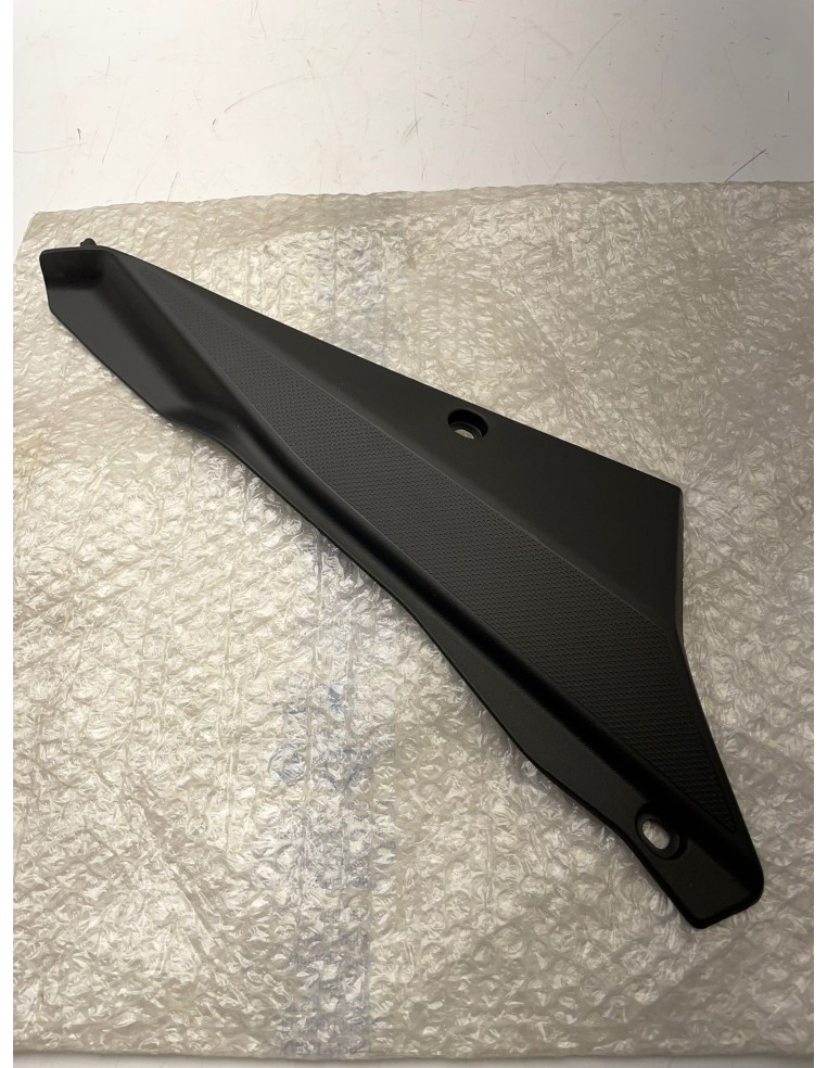 Carénage latéral gauche GILERA SMT 50 2010 / 2017