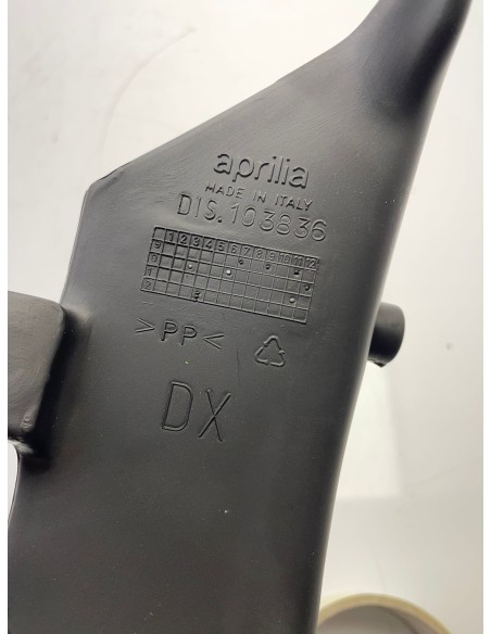 Prise d'air APRILIA SL 1000 1999 / 2004 103836