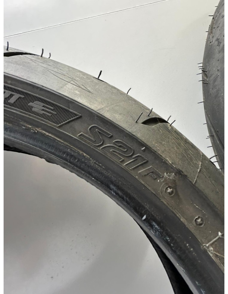 Train de pneu BRIDGESTONE S21 120/70/17 & 150/60/17 NEUF