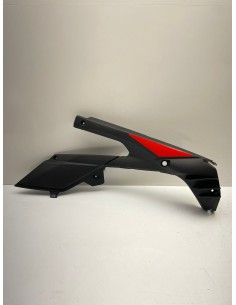 Flanc sous selle droit pour APRILIA RS 125 années 2006 / 2007 / 2008 / 2009 / 2010 / 2011 AP8184869