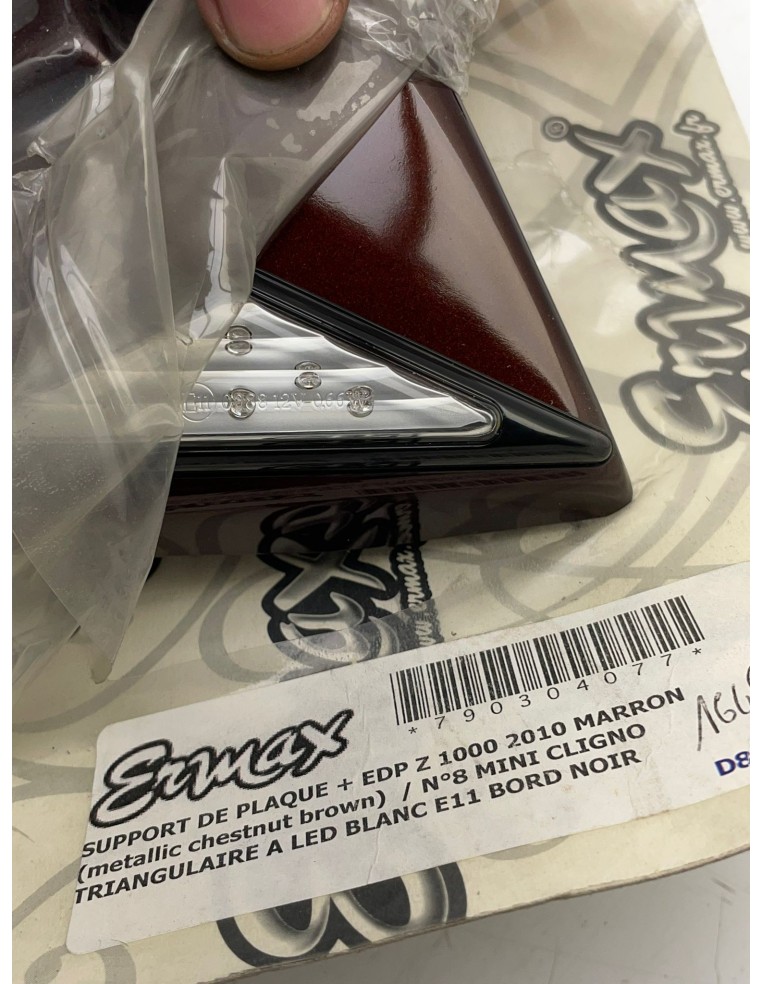 Support de plaque ERMAX pour KAWASAKI Z1000 années 2010 / 2013 D8242