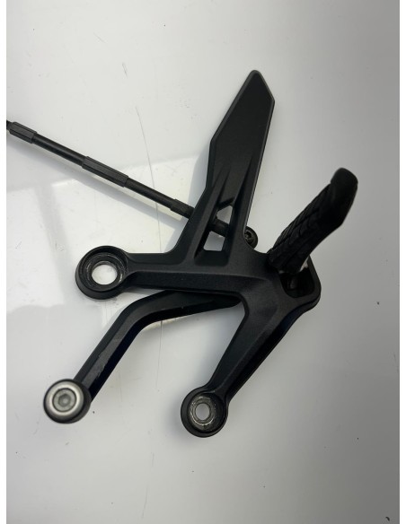 Platine avant gauche KTM DUKE 890 2021 - 2023