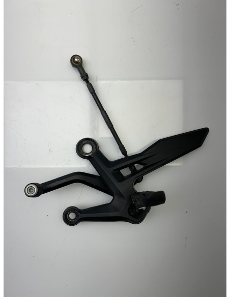 Platine avant gauche KTM DUKE 890 2021 - 2023