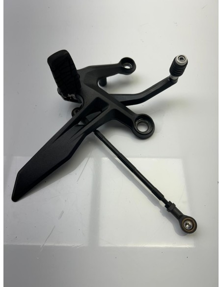 Platine avant gauche KTM DUKE 890 2021 - 2023